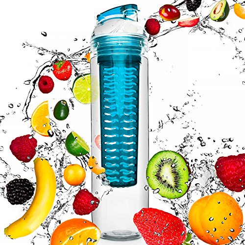 800ml Trinkflasche »FruitBottle« für Fruchtschorlen / Gemüseschorlen in den Farben Grün, Lila, Blau und Rot. Perfekte Sportflasche aus spülmaschinenfesten Tritan-Material mit extra-easy Trinkverschluss / blau